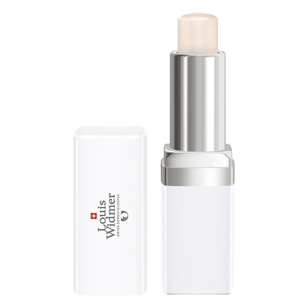 Louis Widmer lip care stick nourishes the lips and protects them from UV rays. Panthenol and aloe vera have a cooling and soothing effect on irritated skin. Vitamin E neutralizes the harmful properties of free radicals. Shop Louis Widmer, Switzerland, on VicNic.com