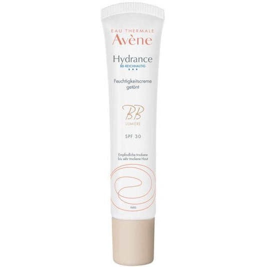 The moisturizer enhances radiance, evens out the complexion and protects sensitive, dry skin thanks to its high SPF 30. The subtle shade suits a wide range of skin tones and the rich, non-sticky texture ensures well-being, freshness and suppleness. VicNic.com